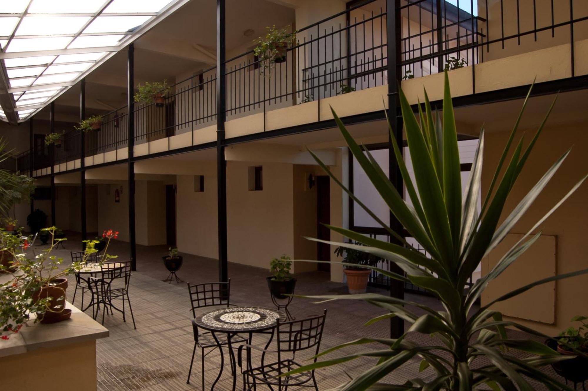 Hotel Urgain Oronoz-Mugaire Ngoại thất bức ảnh