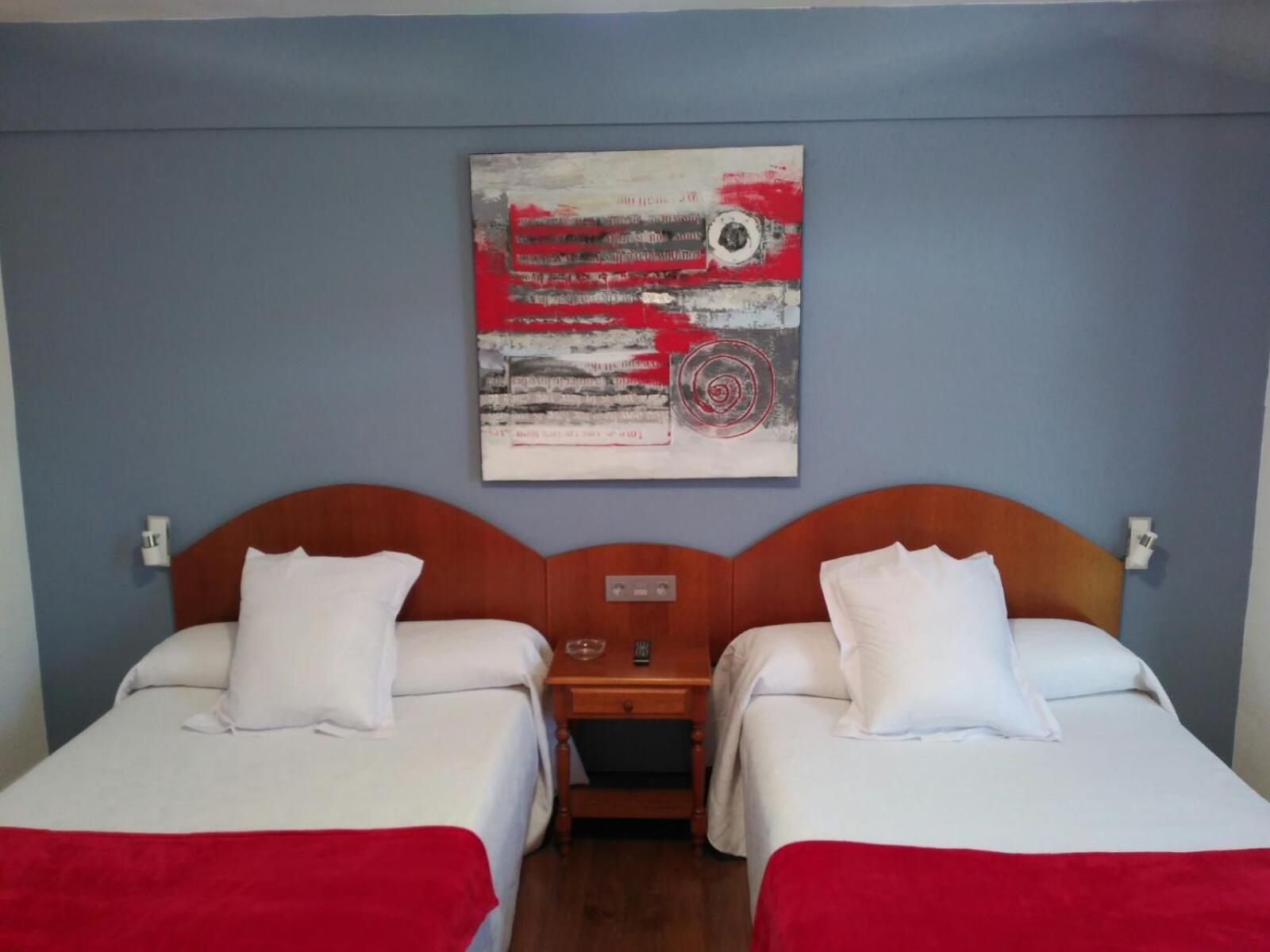 Hotel Urgain Oronoz-Mugaire Ngoại thất bức ảnh